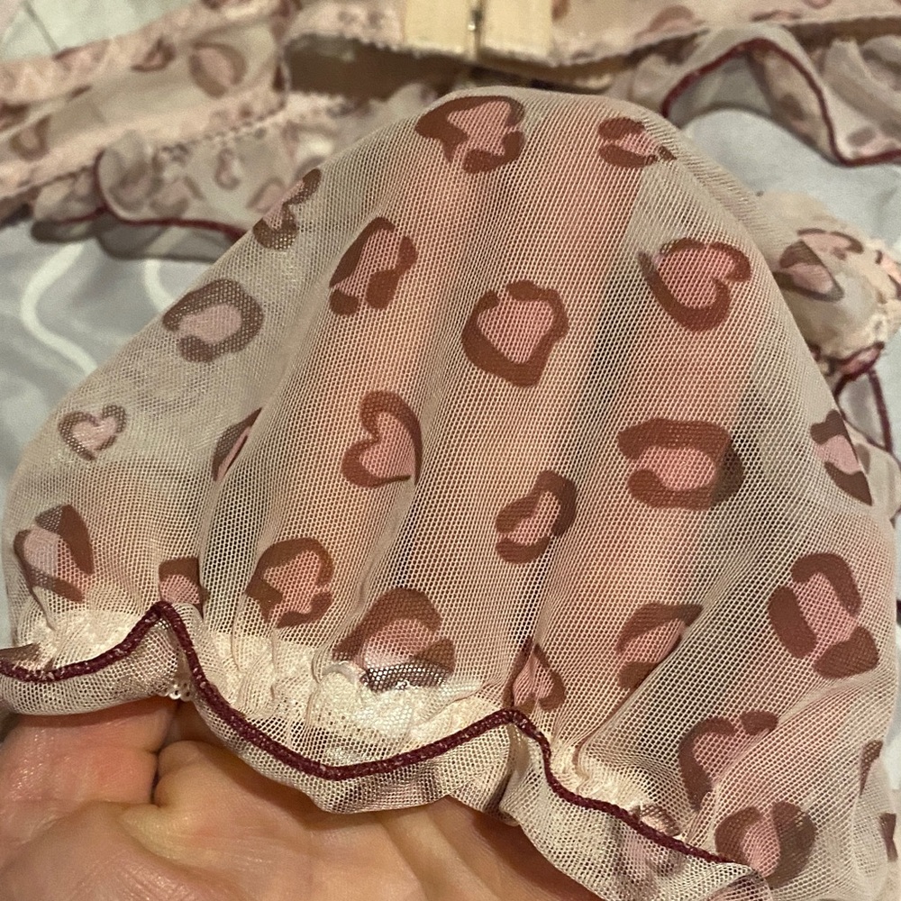 Heart Print Ruffle Lingerie Set - Picture 4 of 7